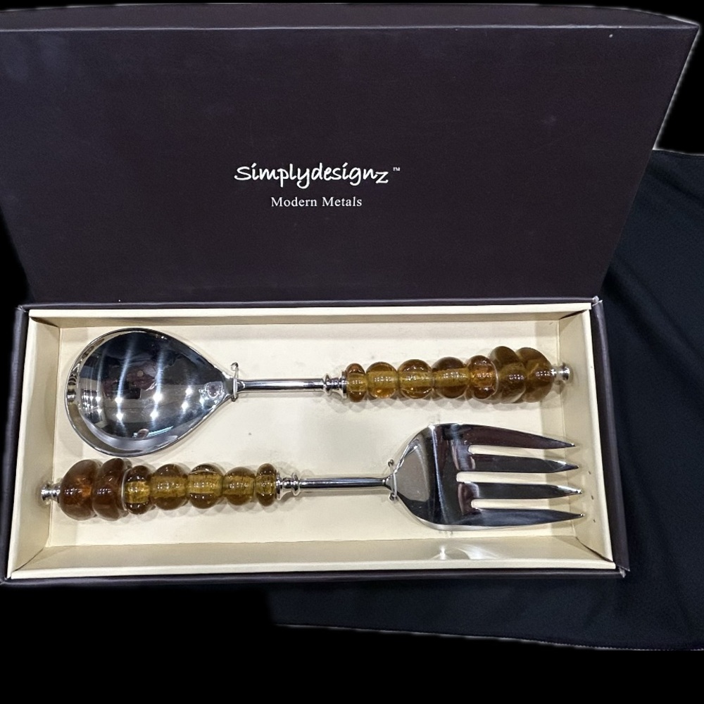 Simplydesignz spoon & fork salad silver salad server with acrylic amber handles